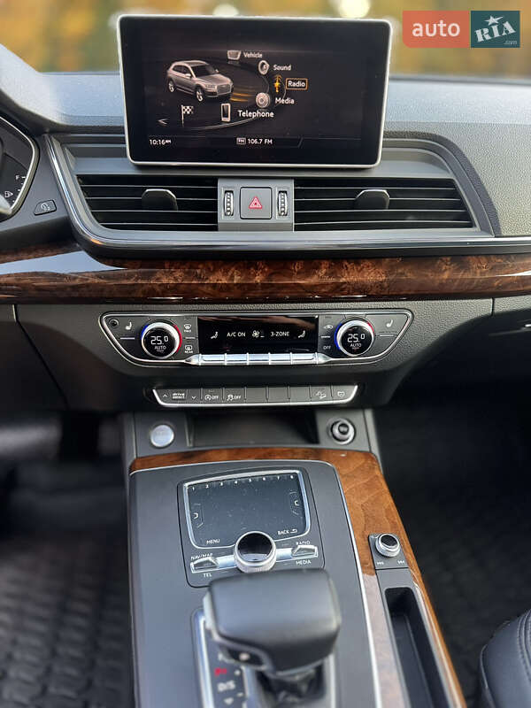 Позашляховик / Кросовер Audi Q5 2018 в Лубнах