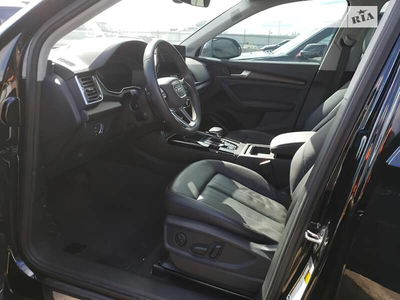 Внедорожник / Кроссовер Audi Q5 2022 в Днепре