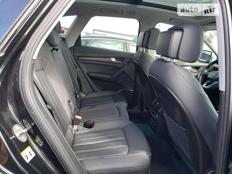 Внедорожник / Кроссовер Audi Q5 2022 в Днепре