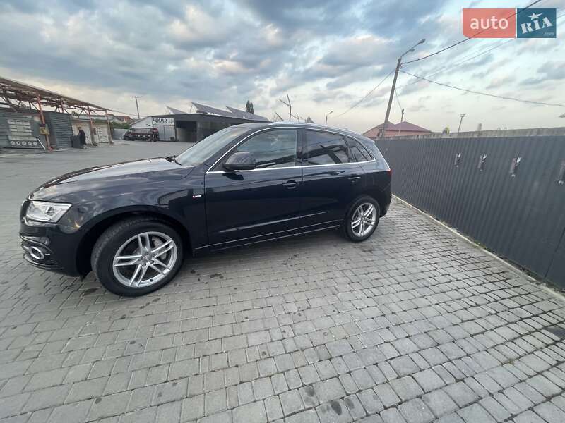 Внедорожник / Кроссовер Audi Q5 2013 в Мукачево