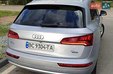 Внедорожник / Кроссовер Audi Q5 2017 в 