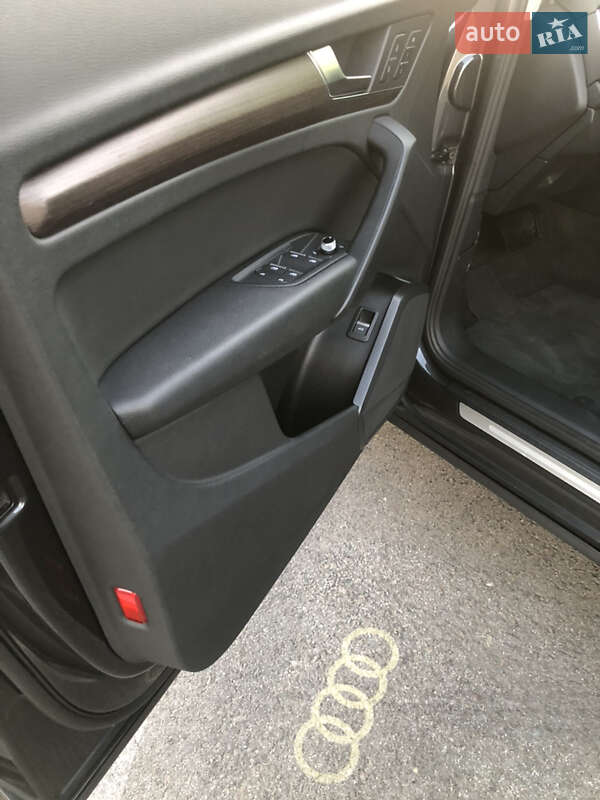 Позашляховик / Кросовер Audi Q5 2021 в Львові