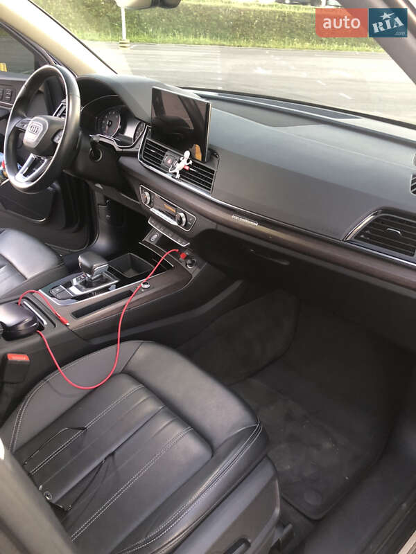 Позашляховик / Кросовер Audi Q5 2021 в Львові