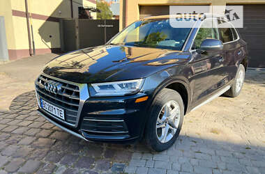 Позашляховик / Кросовер Audi Q5 2017 в Львові