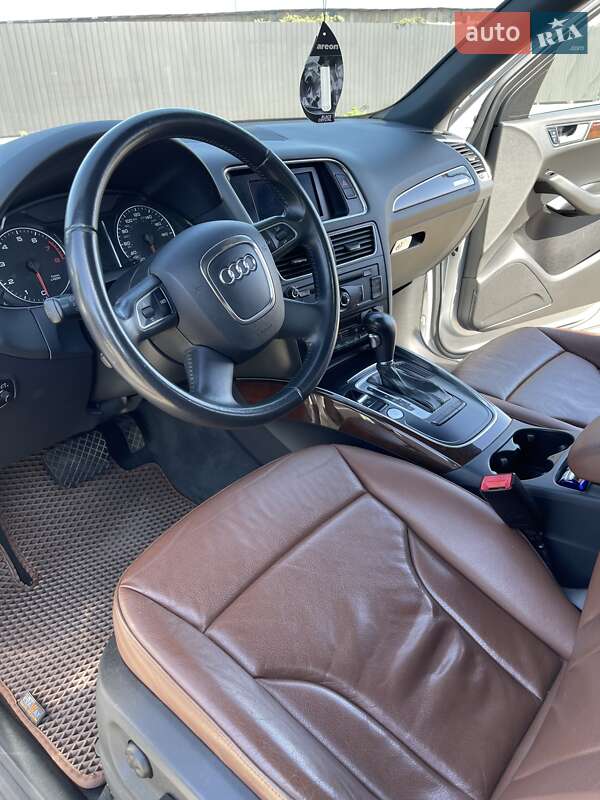 Внедорожник / Кроссовер Audi Q5 2012 в Одессе