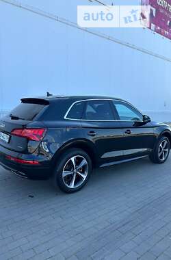 Позашляховик / Кросовер Audi Q5 2018 в Одесі