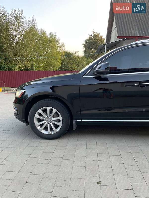 Внедорожник / Кроссовер Audi Q5 2015 в Почаеве