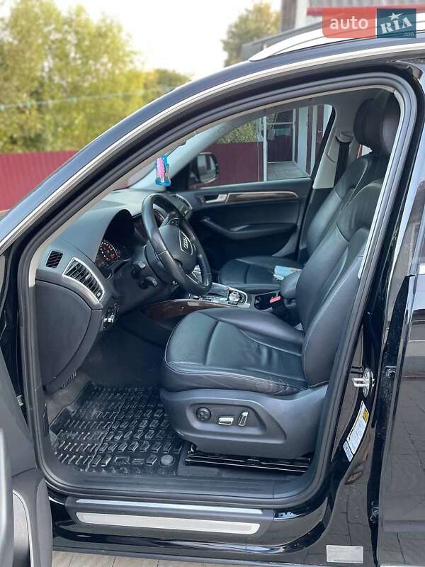 Внедорожник / Кроссовер Audi Q5 2015 в Почаеве