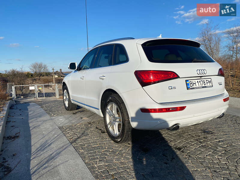 Внедорожник / Кроссовер Audi Q5 2016 в Днепре