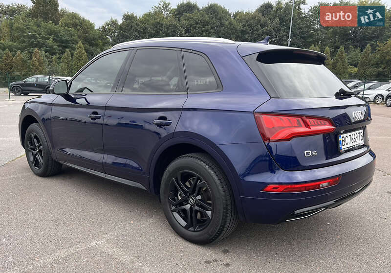 Позашляховик / Кросовер Audi Q5 2018 в Львові
