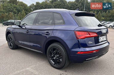 Внедорожник / Кроссовер Audi Q5 2018 в 