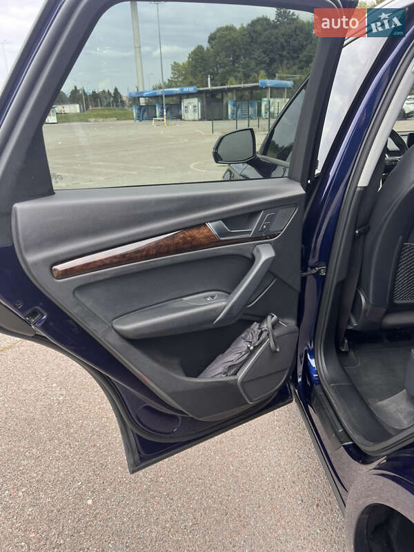 Позашляховик / Кросовер Audi Q5 2018 в Львові