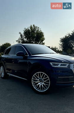 Внедорожник / Кроссовер Audi Q5 2017 в Харькове