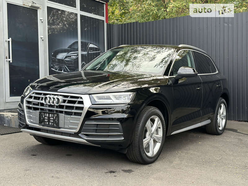 Внедорожник / Кроссовер Audi Q5 2019 в Киеве