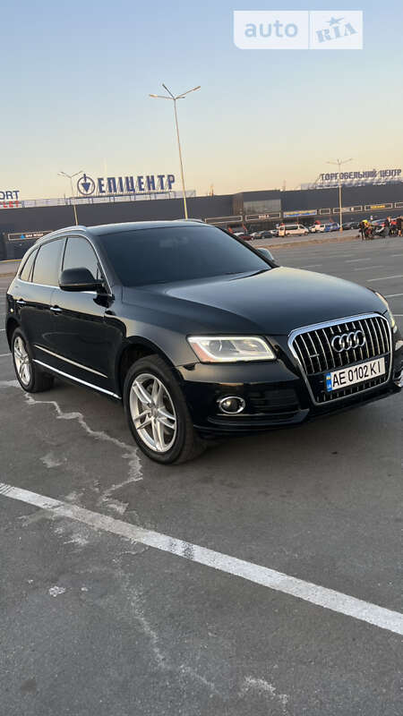 Внедорожник / Кроссовер Audi Q5 2015 в 