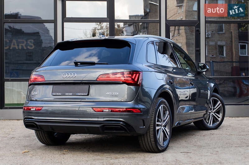 Внедорожник / Кроссовер Audi Q5 2020 в Киеве