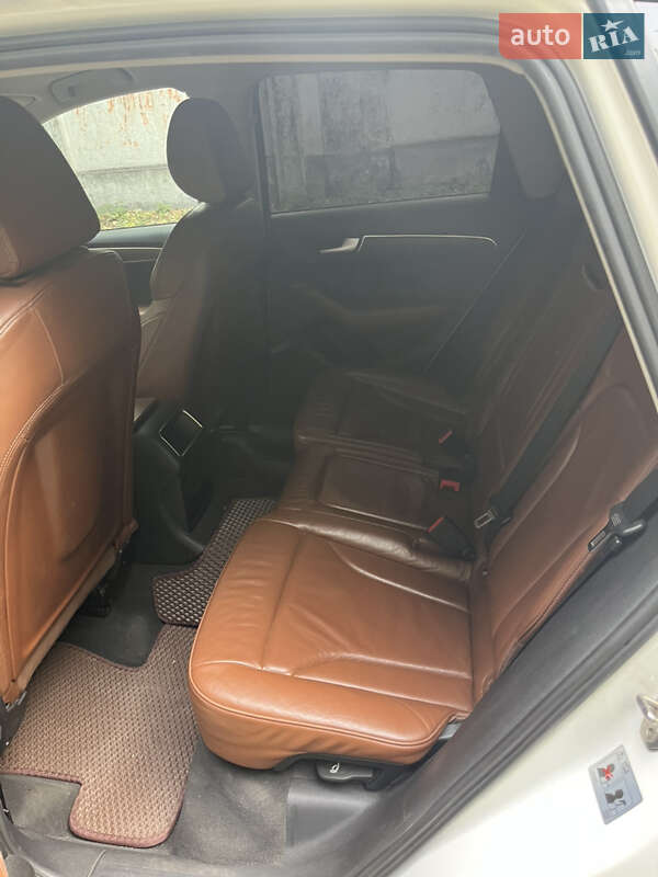 Позашляховик / Кросовер Audi Q5 2009 в Кам'янському