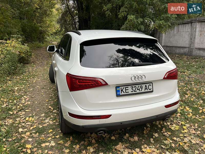 Позашляховик / Кросовер Audi Q5 2009 в Кам'янському