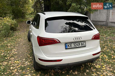 Внедорожник / Кроссовер Audi Q5 2009 в 