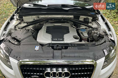 Внедорожник / Кроссовер Audi Q5 2009 в 