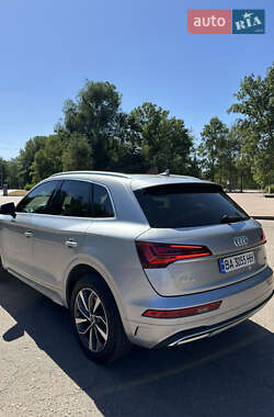 Внедорожник / Кроссовер Audi Q5 2021 в 