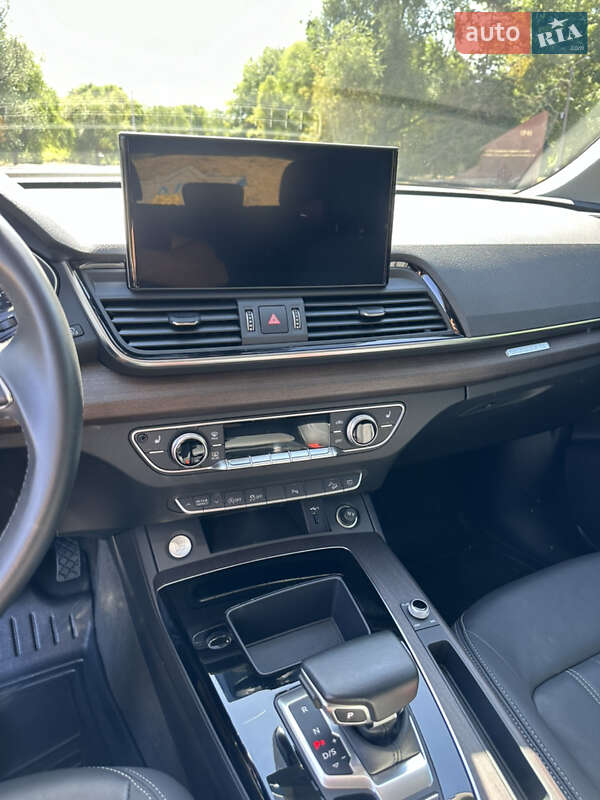Позашляховик / Кросовер Audi Q5 2021 в Кропивницькому