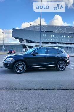 Позашляховик / Кросовер Audi Q5 2016 в Львові