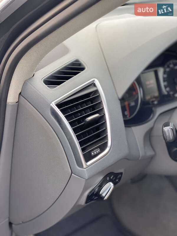Внедорожник / Кроссовер Audi Q5 2011 в Черновцах