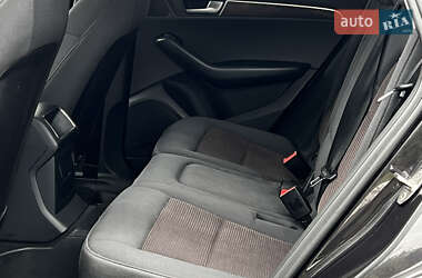 Внедорожник / Кроссовер Audi Q5 2010 в 