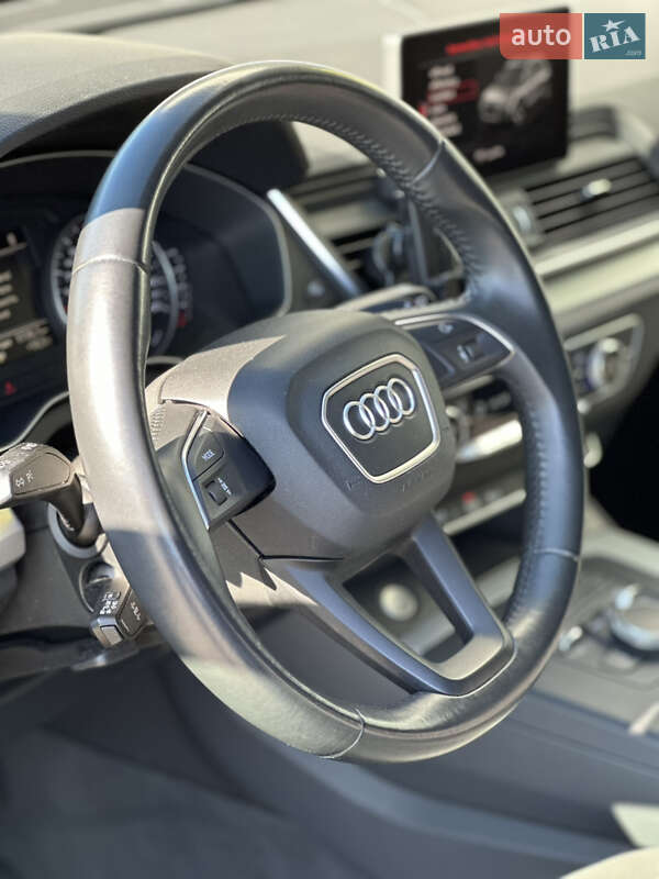 Внедорожник / Кроссовер Audi Q5 2018 в Тернополе