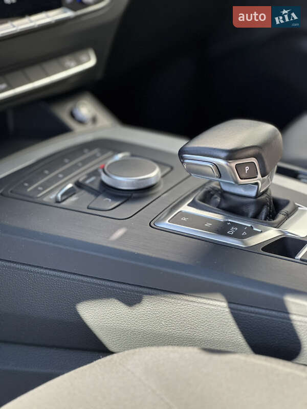 Внедорожник / Кроссовер Audi Q5 2018 в Тернополе