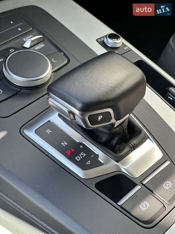 Внедорожник / Кроссовер Audi Q5 2018 в Тернополе