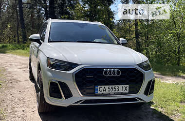 Внедорожник / Кроссовер Audi Q5 2021 в Киеве