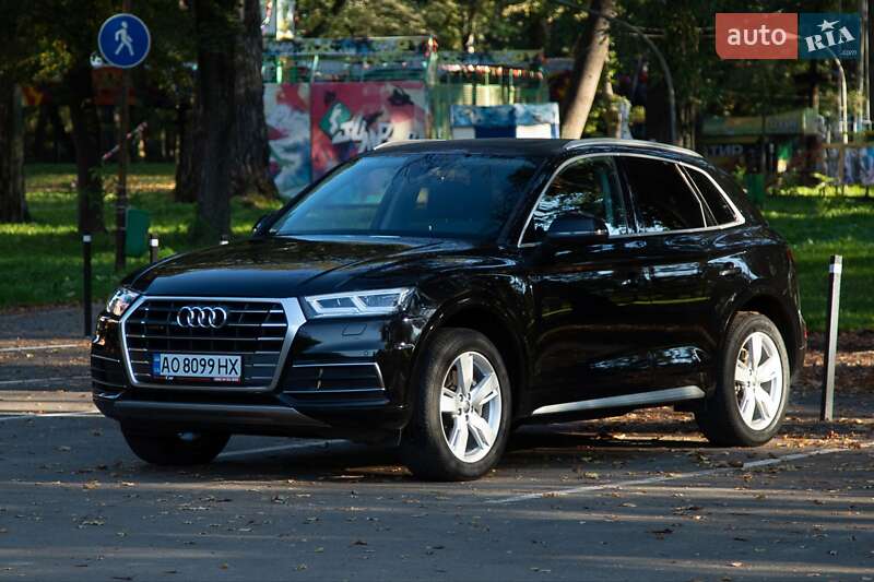 Внедорожник / Кроссовер Audi Q5 2018 в Ужгороде