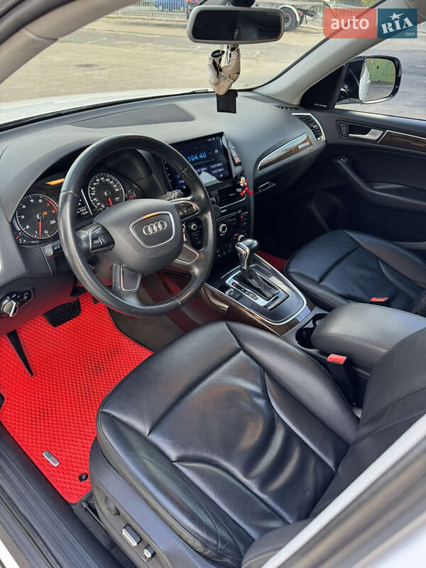 Внедорожник / Кроссовер Audi Q5 2016 в Днепре