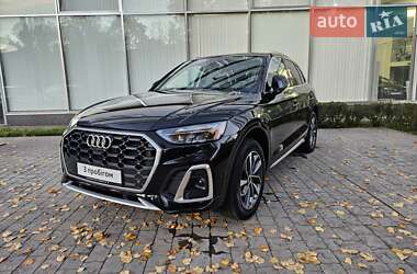 Внедорожник / Кроссовер Audi Q5 2022 в Киеве