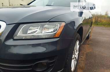 Внедорожник / Кроссовер Audi Q5 2011 в 