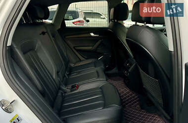 Внедорожник / Кроссовер Audi Q5 2021 в Киеве