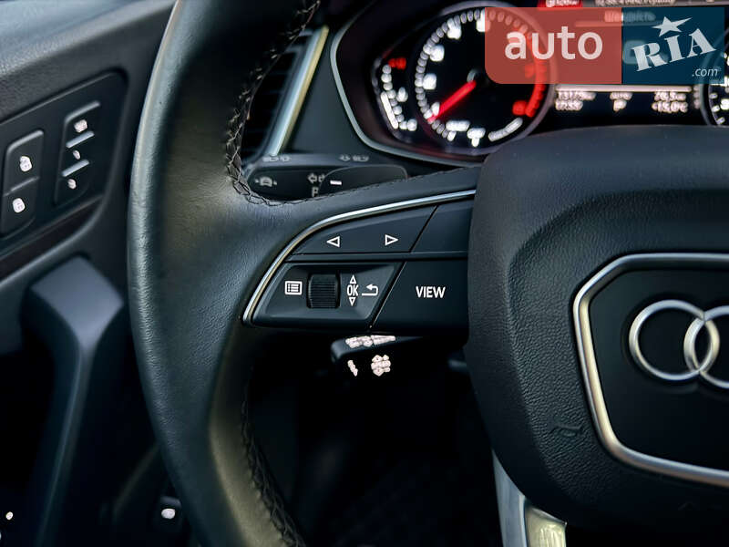 Внедорожник / Кроссовер Audi Q5 2021 в Киеве