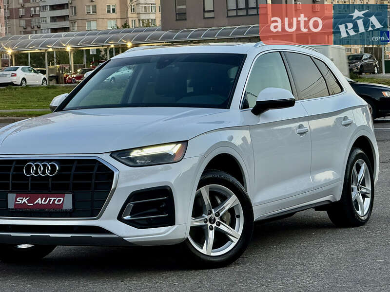 Внедорожник / Кроссовер Audi Q5 2021 в Киеве
