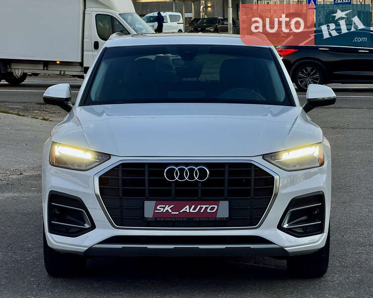 Внедорожник / Кроссовер Audi Q5 2021 в Киеве