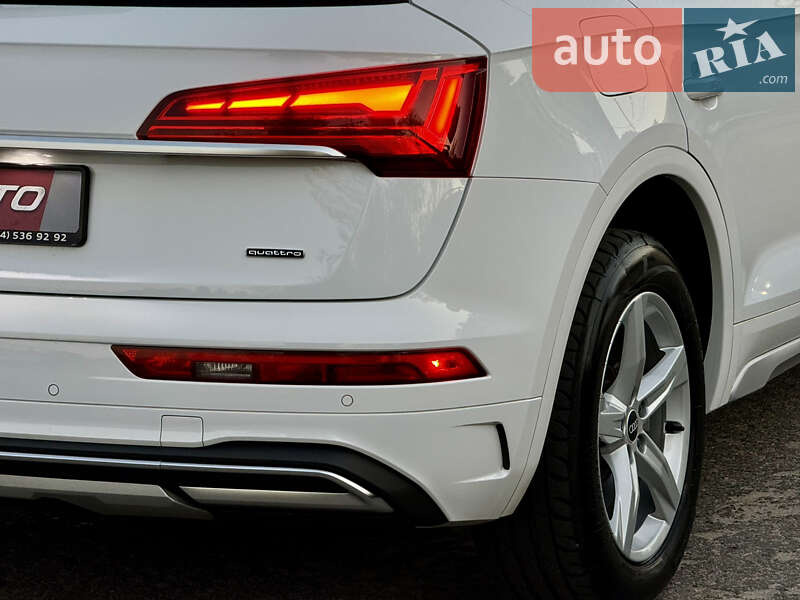 Внедорожник / Кроссовер Audi Q5 2021 в Киеве