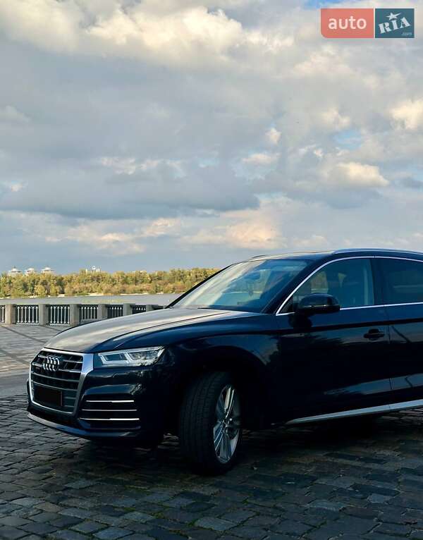 Внедорожник / Кроссовер Audi Q5 2018 в Вышгороде