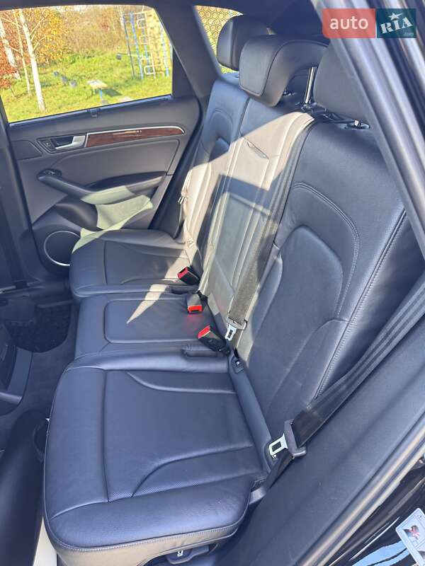 Позашляховик / Кросовер Audi Q5 2014 в Ужгороді