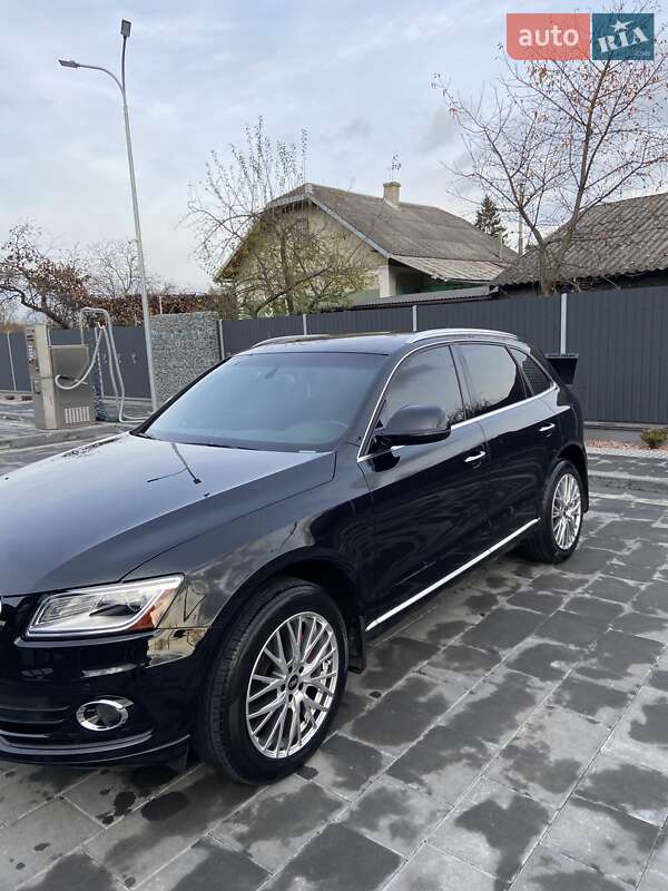 Позашляховик / Кросовер Audi Q5 2014 в Ужгороді