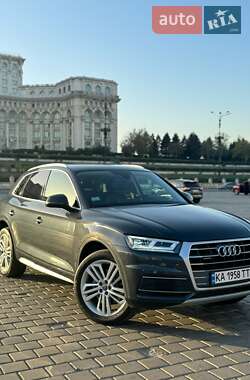 Позашляховик / Кросовер Audi Q5 2018 в Києві