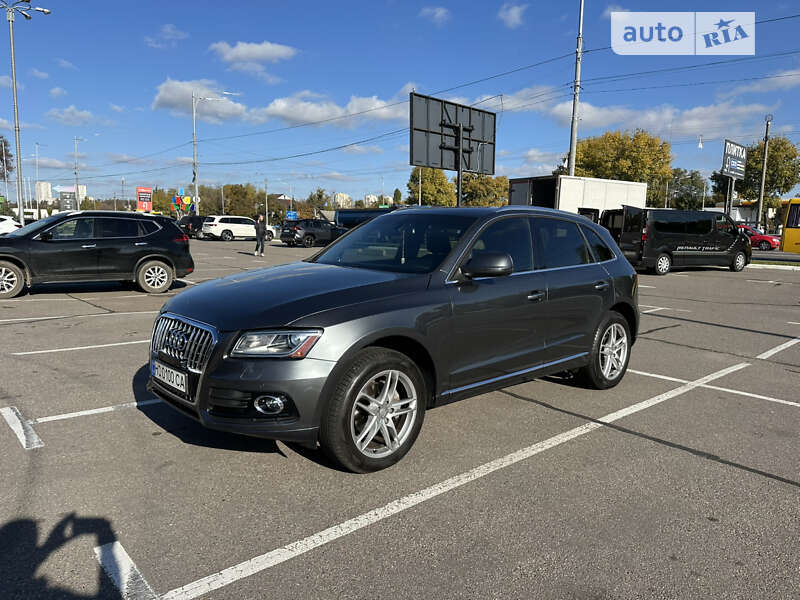 Позашляховик / Кросовер Audi Q5 2016 в Києві