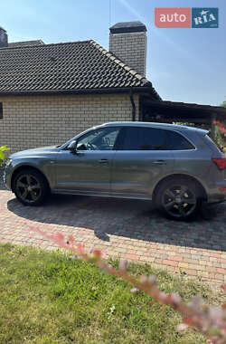 Внедорожник / Кроссовер Audi Q5 2013 в Луцке
