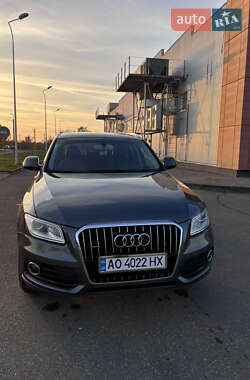 Позашляховик / Кросовер Audi Q5 2015 в Виноградові