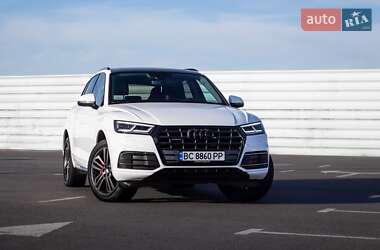 Позашляховик / Кросовер Audi Q5 2018 в Львові